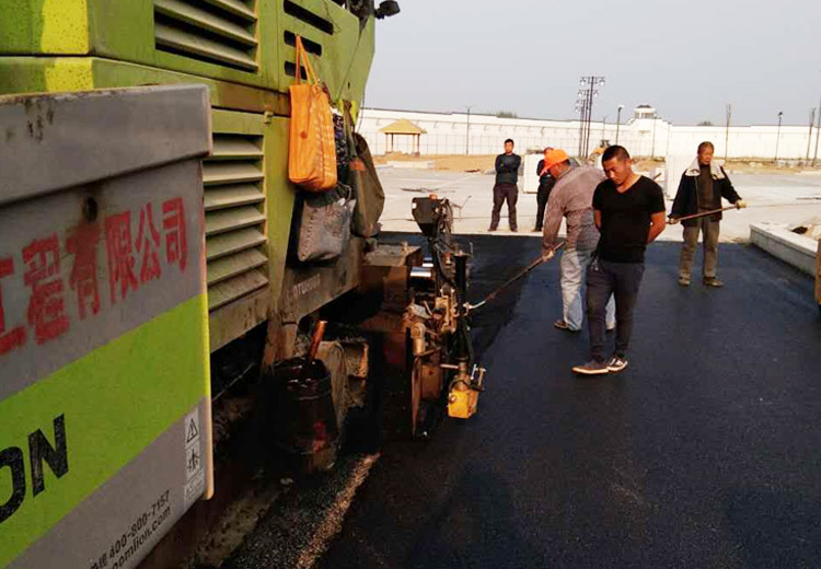 嘉祥魯寧監獄路面攤鋪